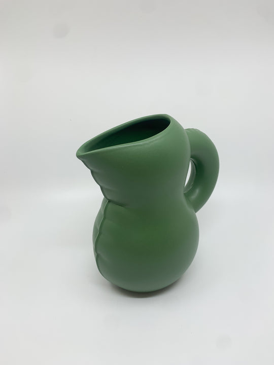 Carafe Emily en céramique couleur vert mat