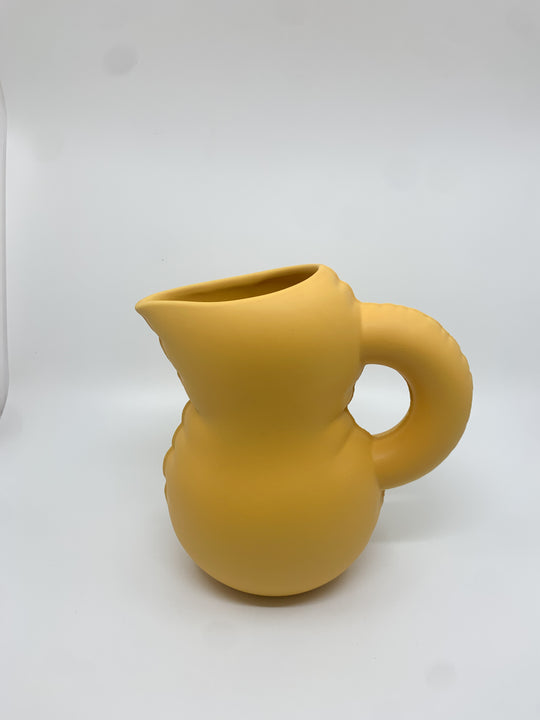 Carafe EMILY en céramique couleur jaune mat