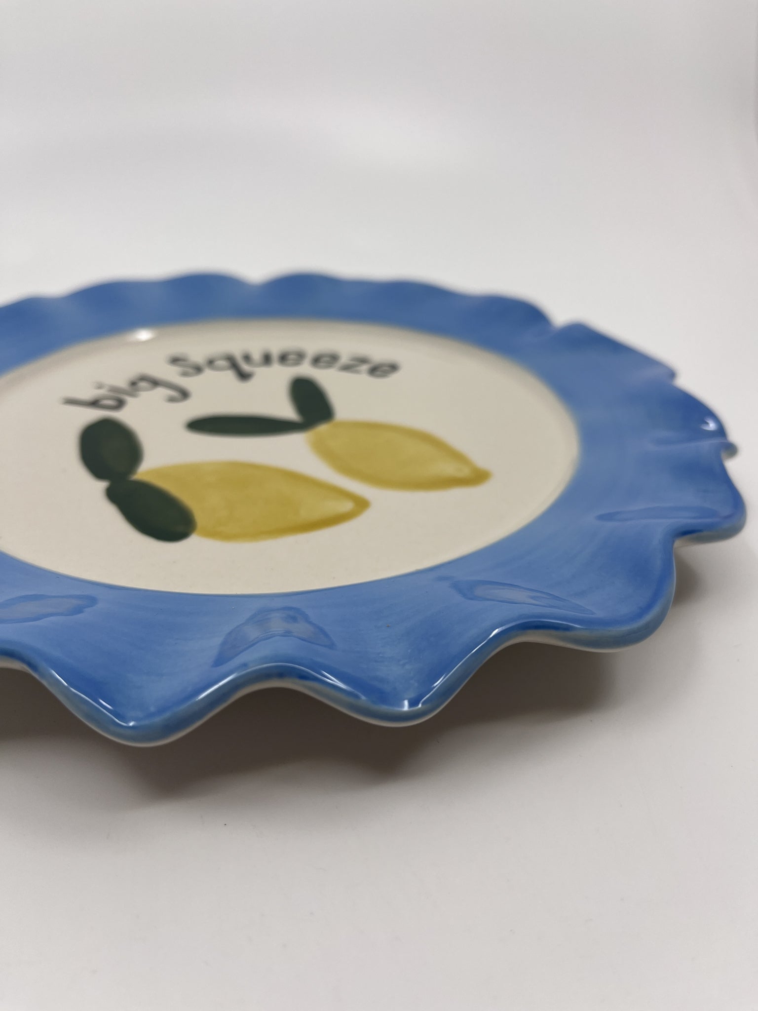 assiette CG bleue