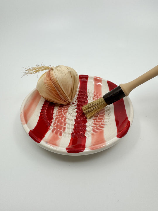 Assiette à râper taille S couleur rouge et rose