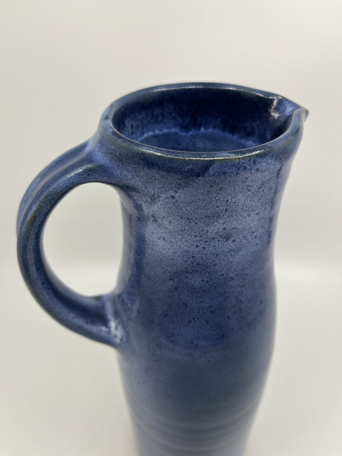 Pichet bleu 1,5L - Château de Ratilly - Les Fleurs Sauvages - carafe